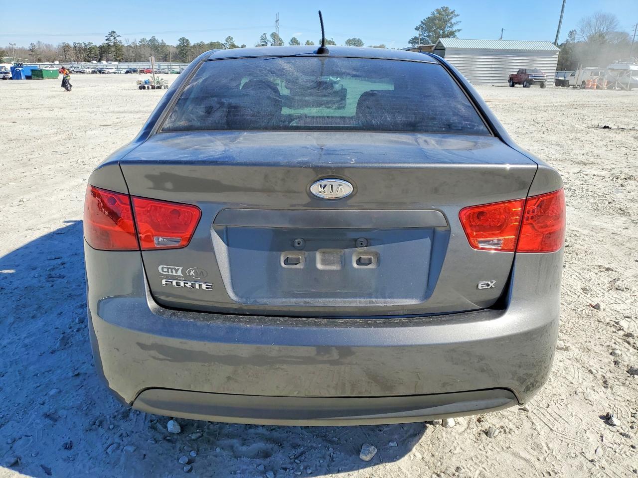 2013 KIA FORTE