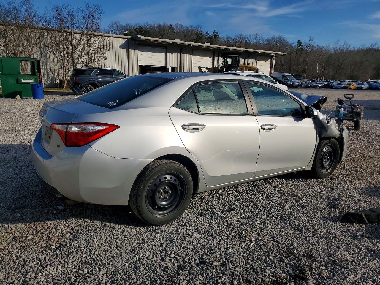 2015 TOYOTA COROLLA