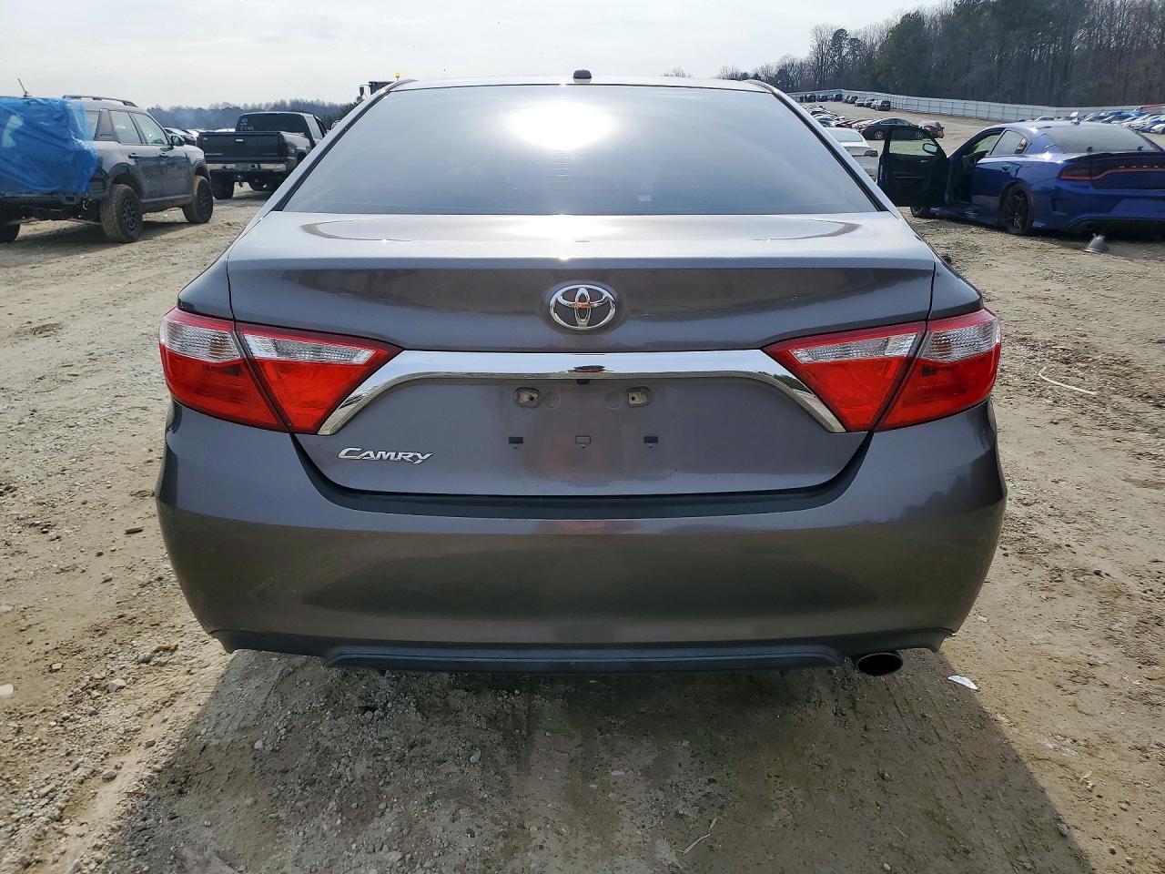 2016 TOYOTA CAMRY