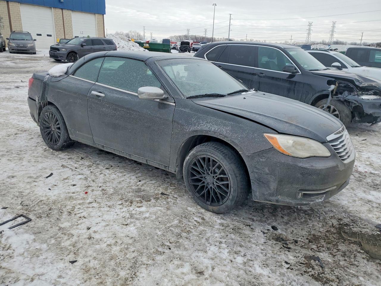 2011 CHRYSLER 200