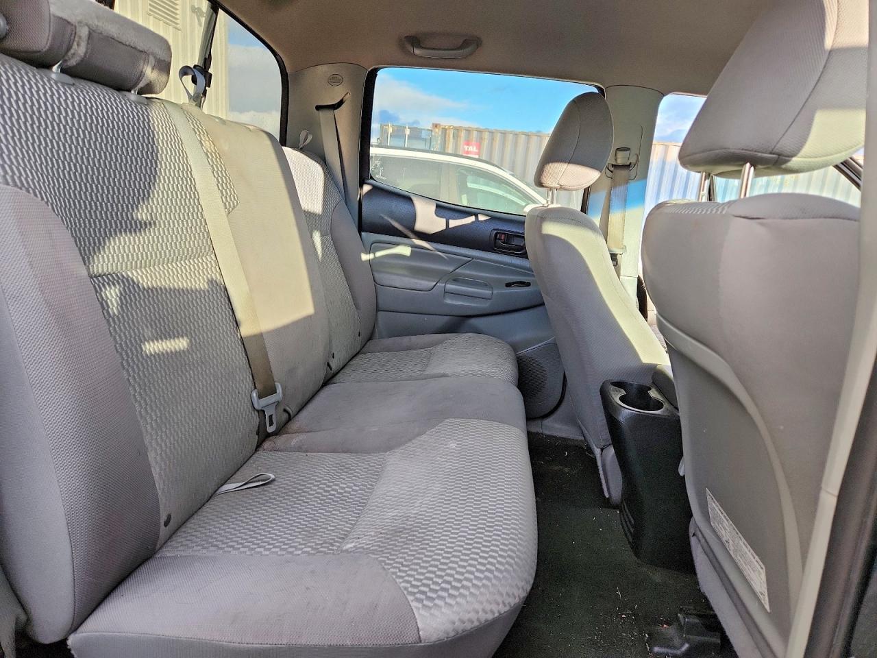 2015 TOYOTA TACOMA