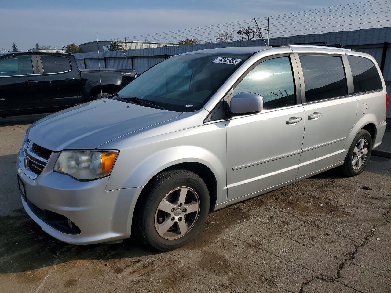 2011 DODGE GRAND CARAVAN