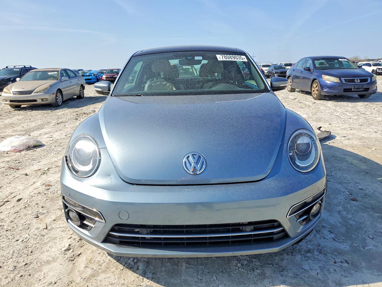 2019 VOLKSWAGEN Beetle