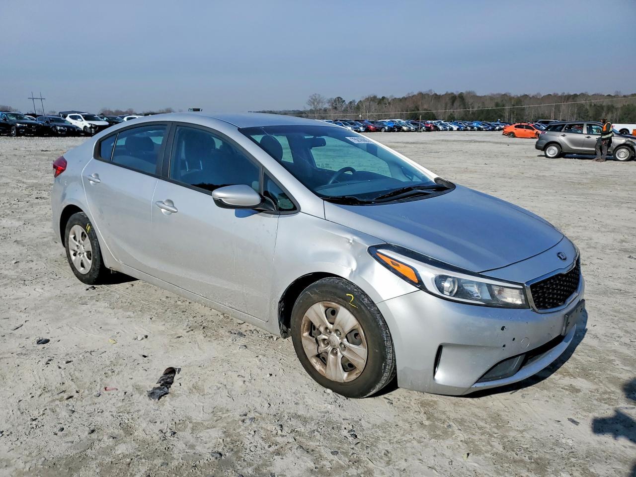 2017 KIA FORTE