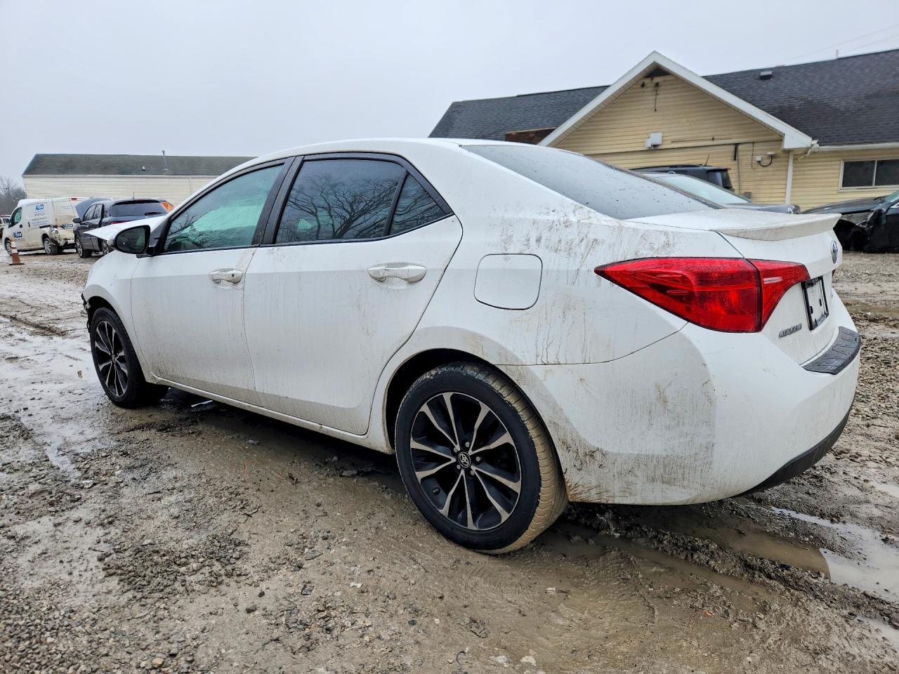 2019 TOYOTA COROLLA
