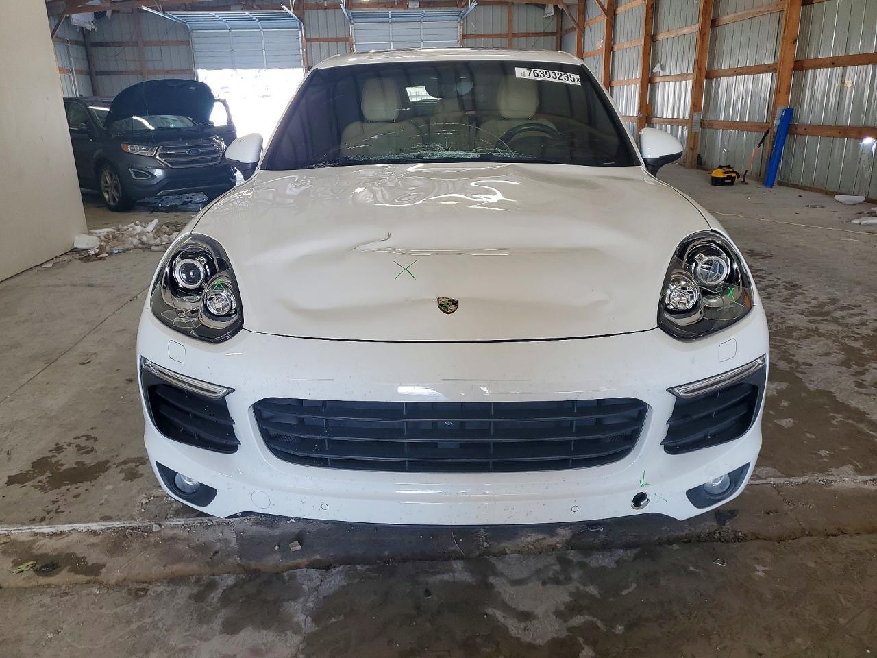 2018 PORSCHE CAYENNE