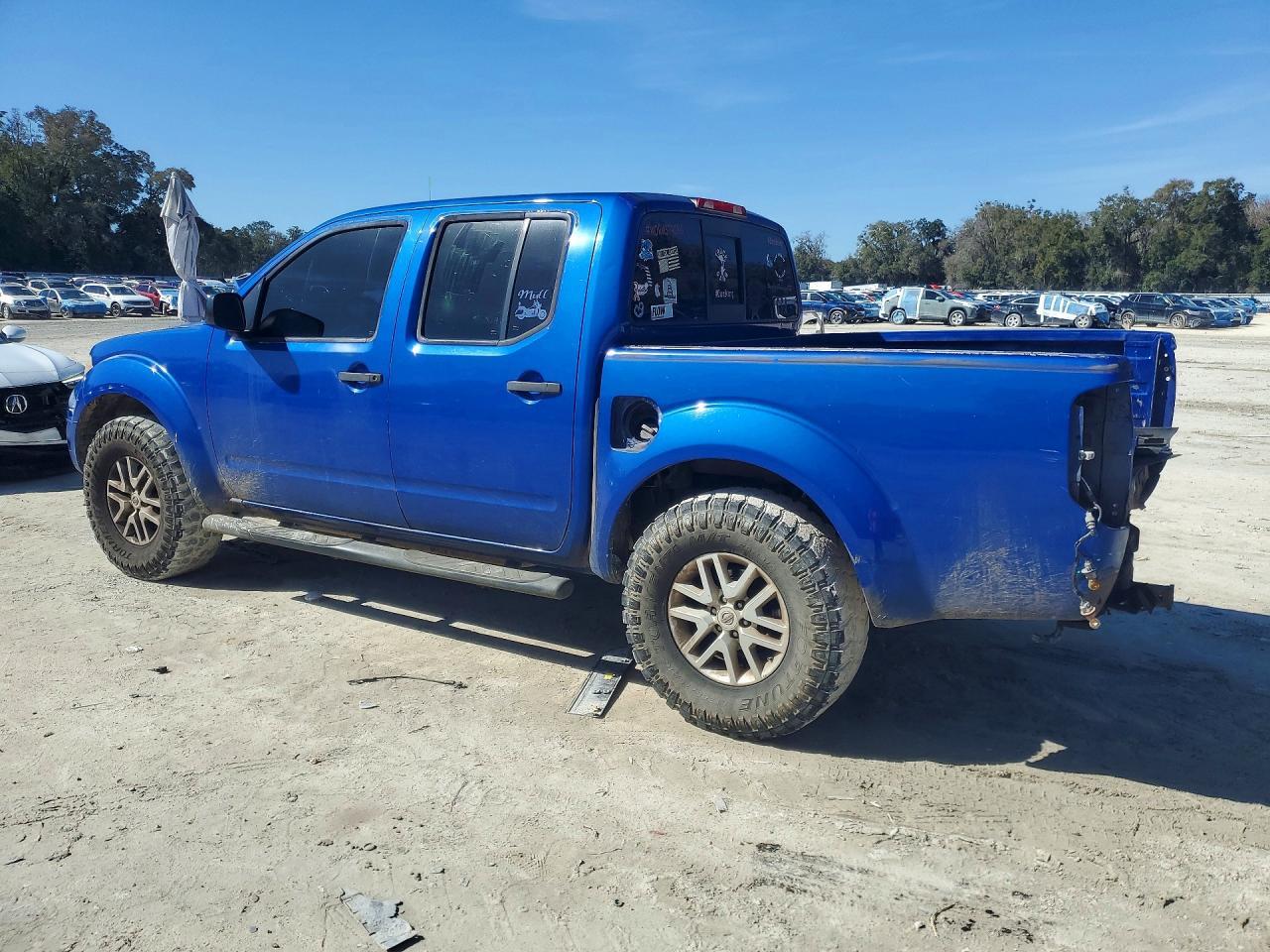 2015 NISSAN Frontier