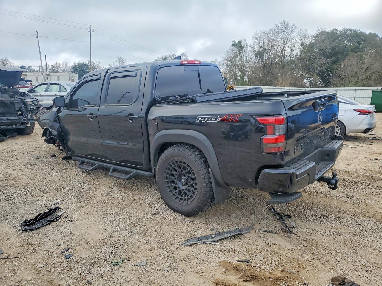 2023 NISSAN Frontier