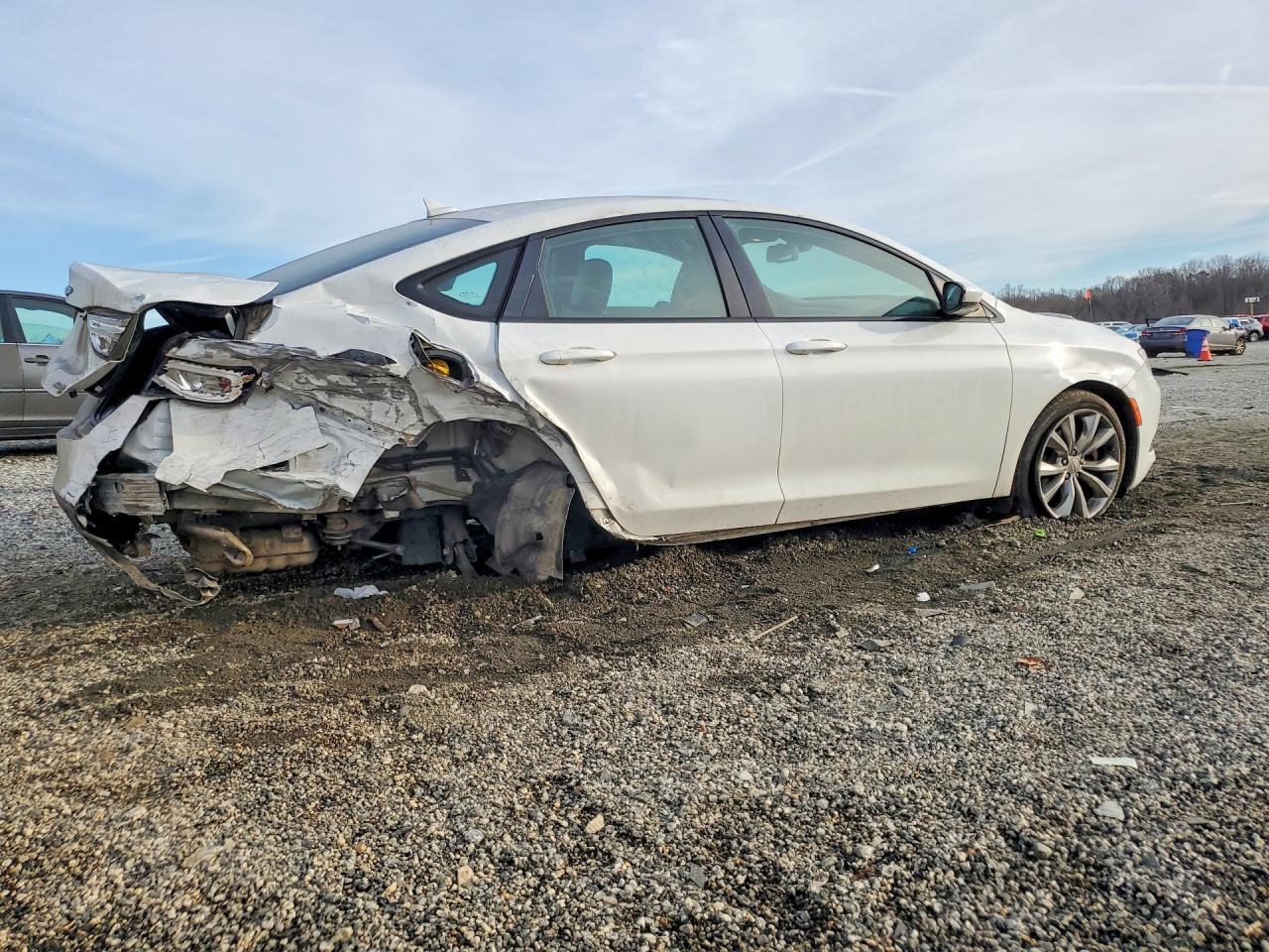 2015 CHRYSLER 200