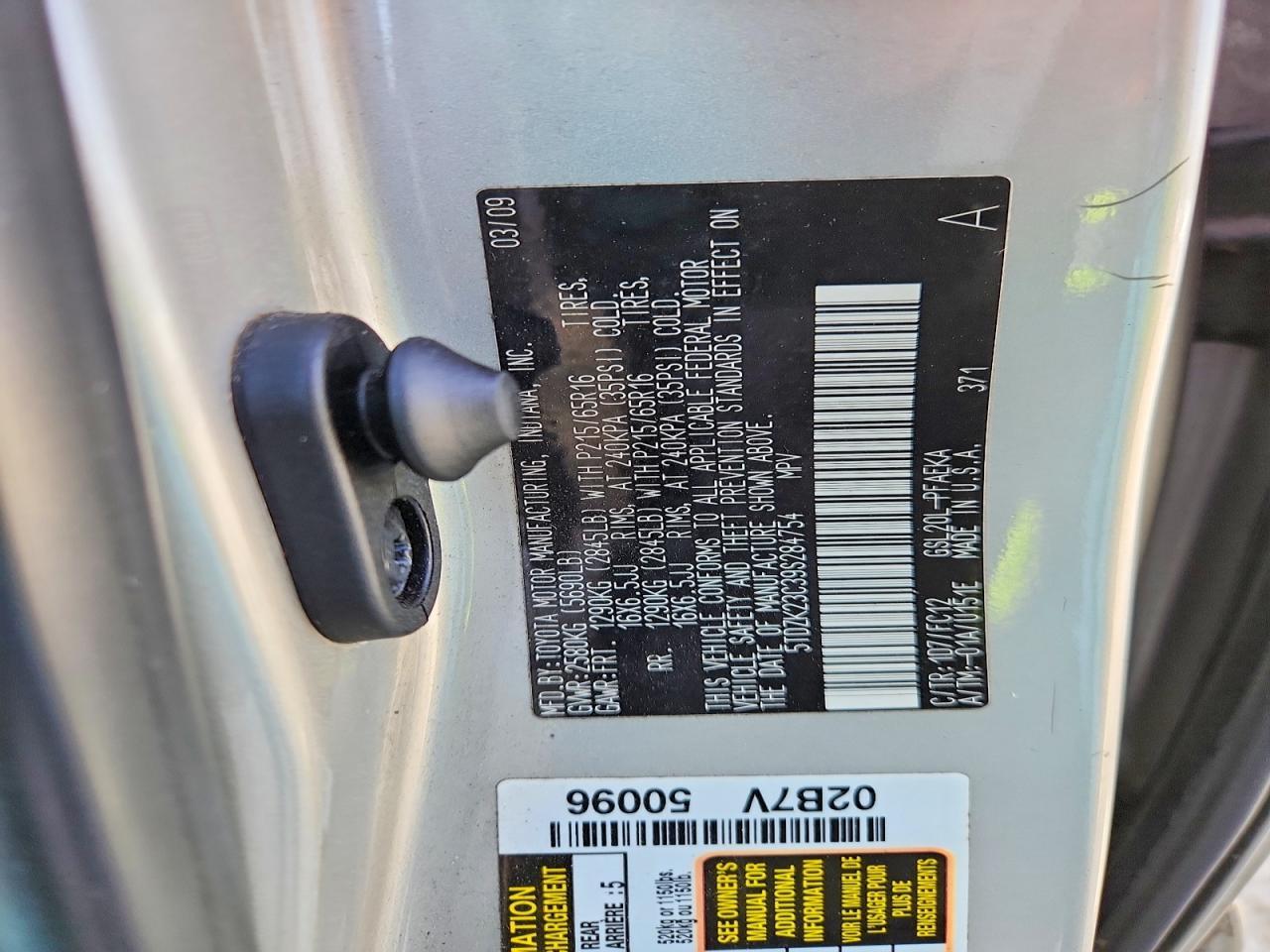 2009 TOYOTA SIENNA