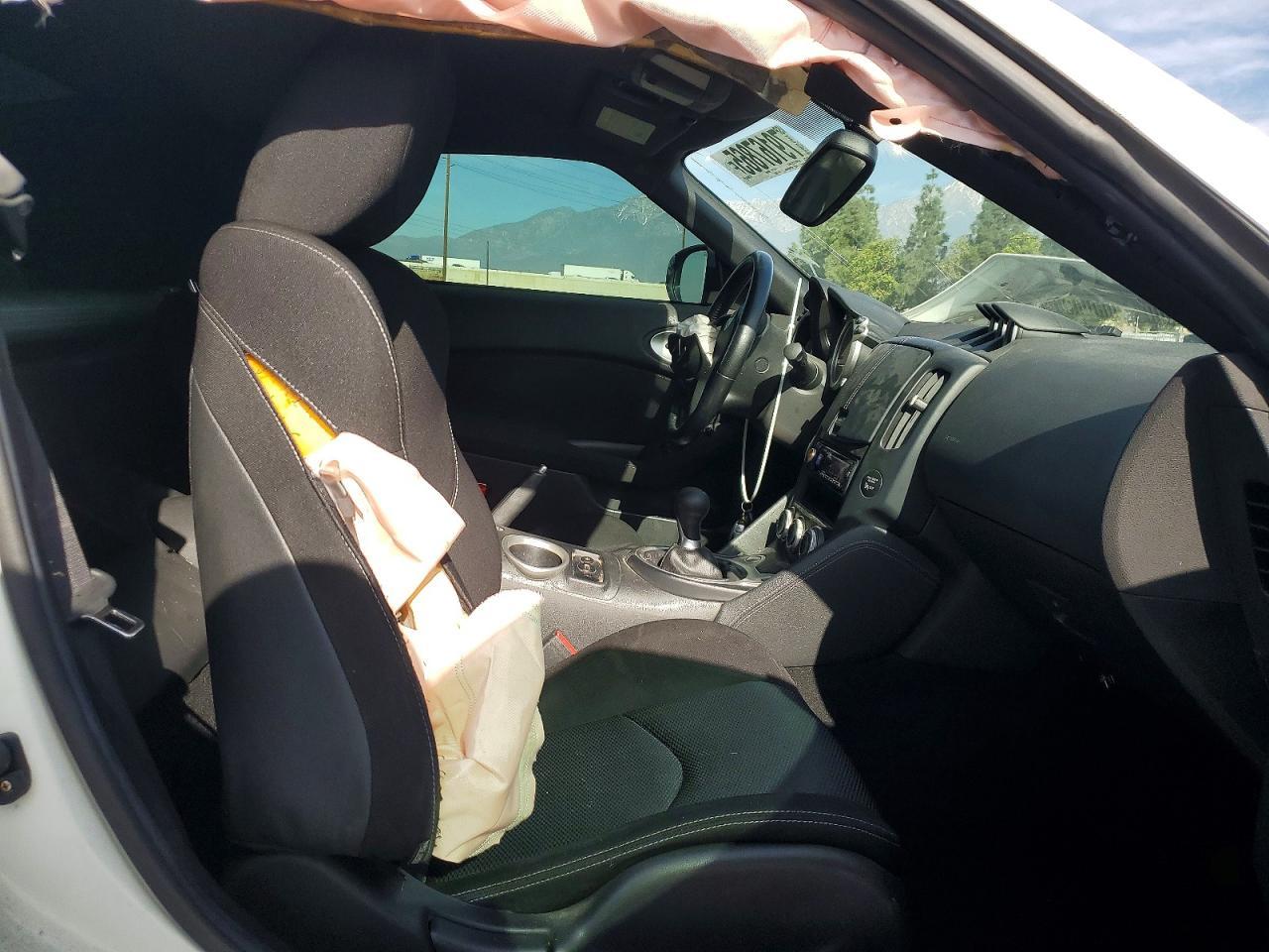 2012 NISSAN 370Z