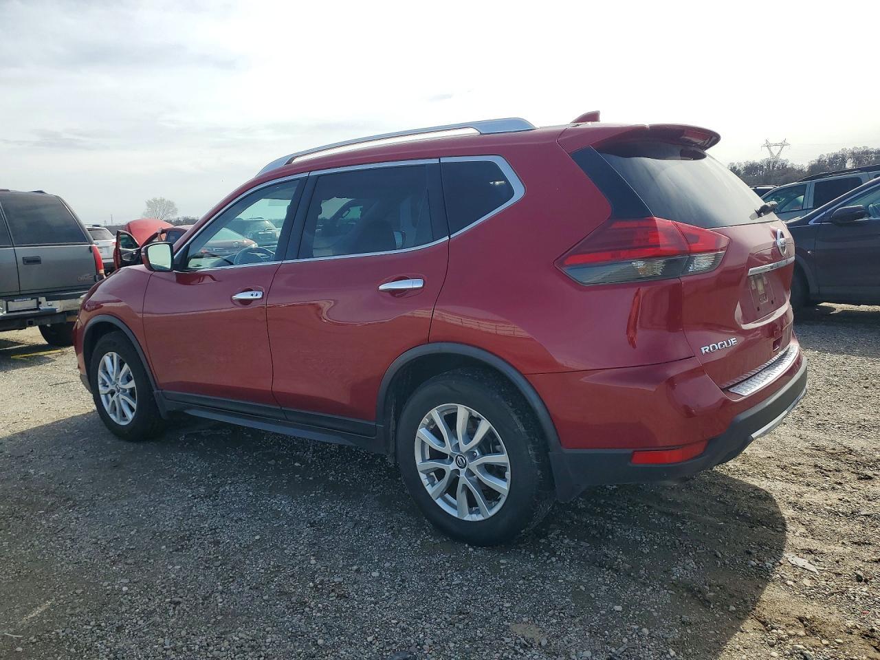 2017 NISSAN ROGUE