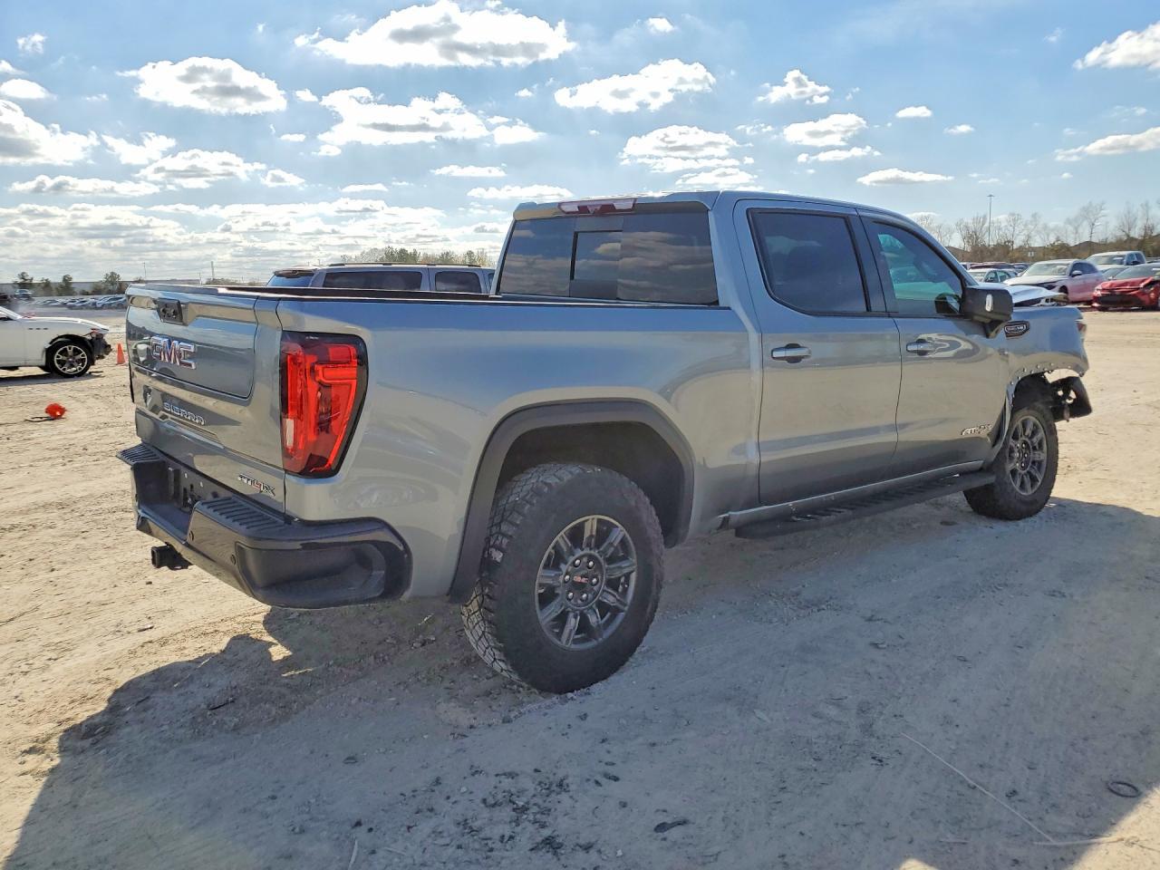 2024 GMC Sierra