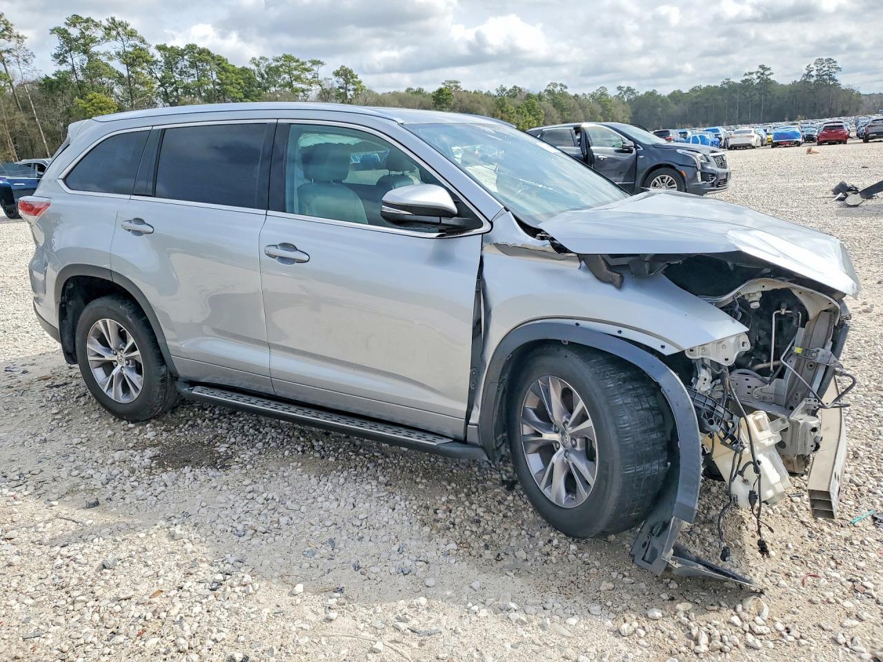 2015 TOYOTA HIGHLANDER