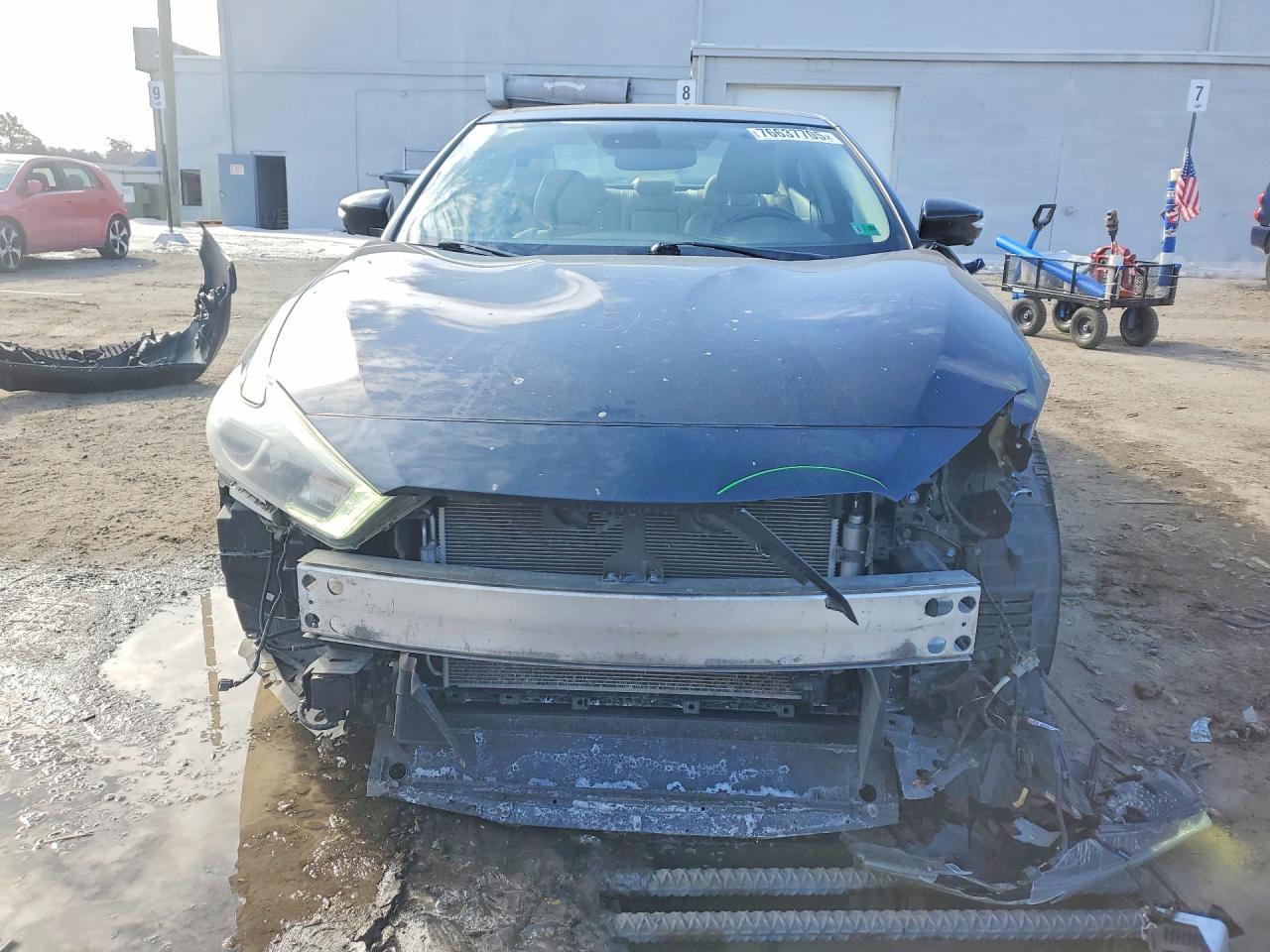 2017 NISSAN Maxima