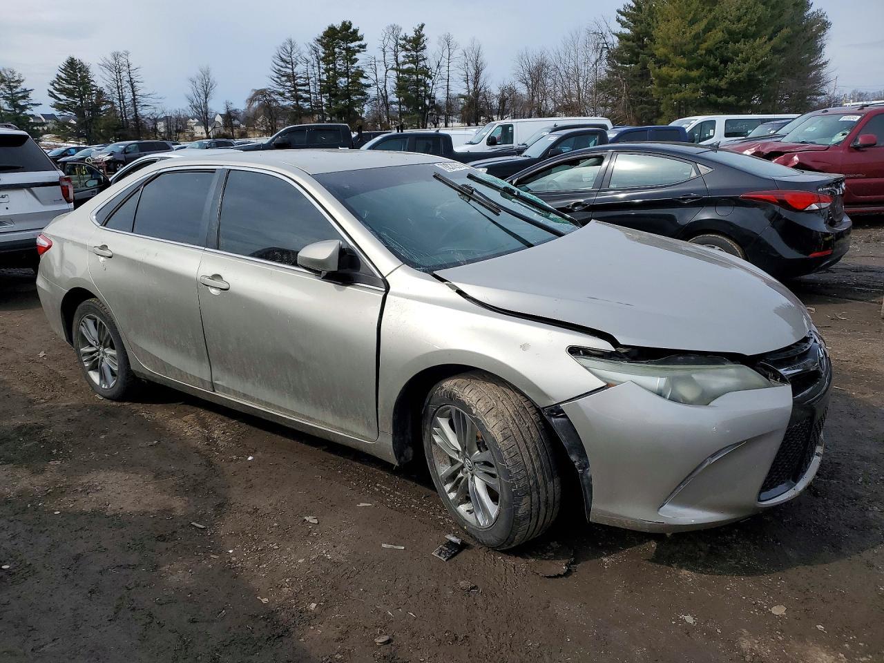 2016 TOYOTA CAMRY