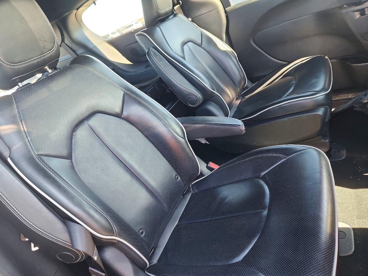 2019 CHRYSLER Pacifica
