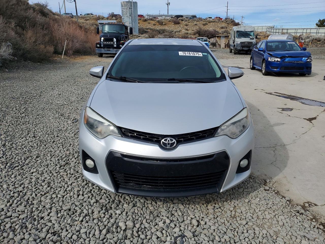 2015 TOYOTA COROLLA