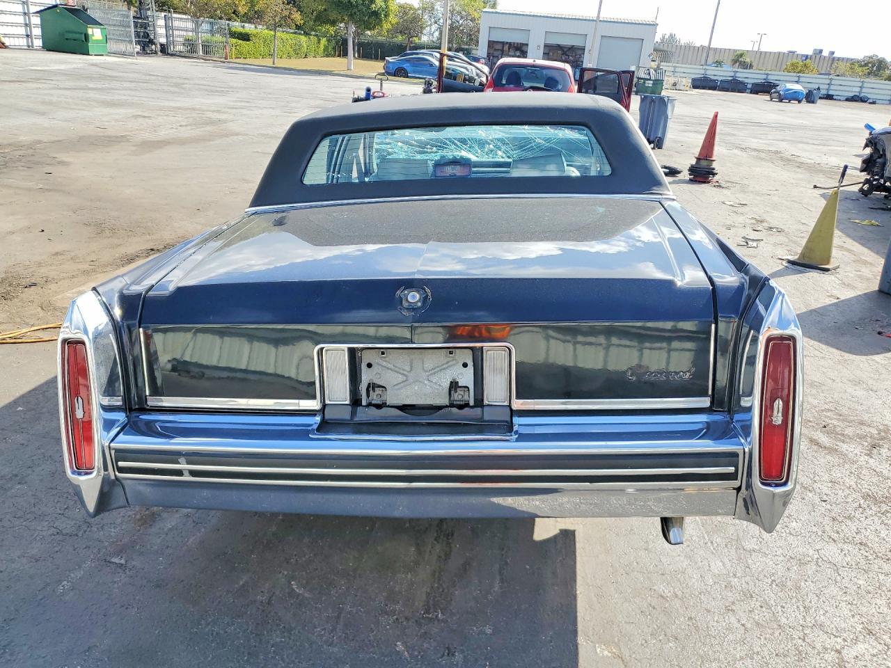 1981 CADILLAC Fleetwood