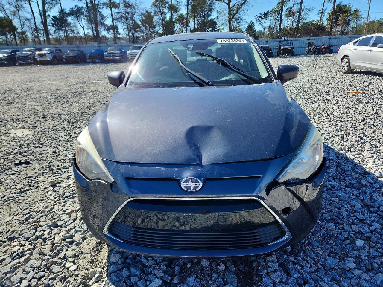 2016 SCION iA