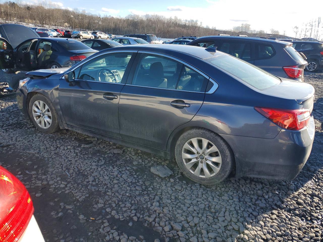 2016 SUBARU Legacy