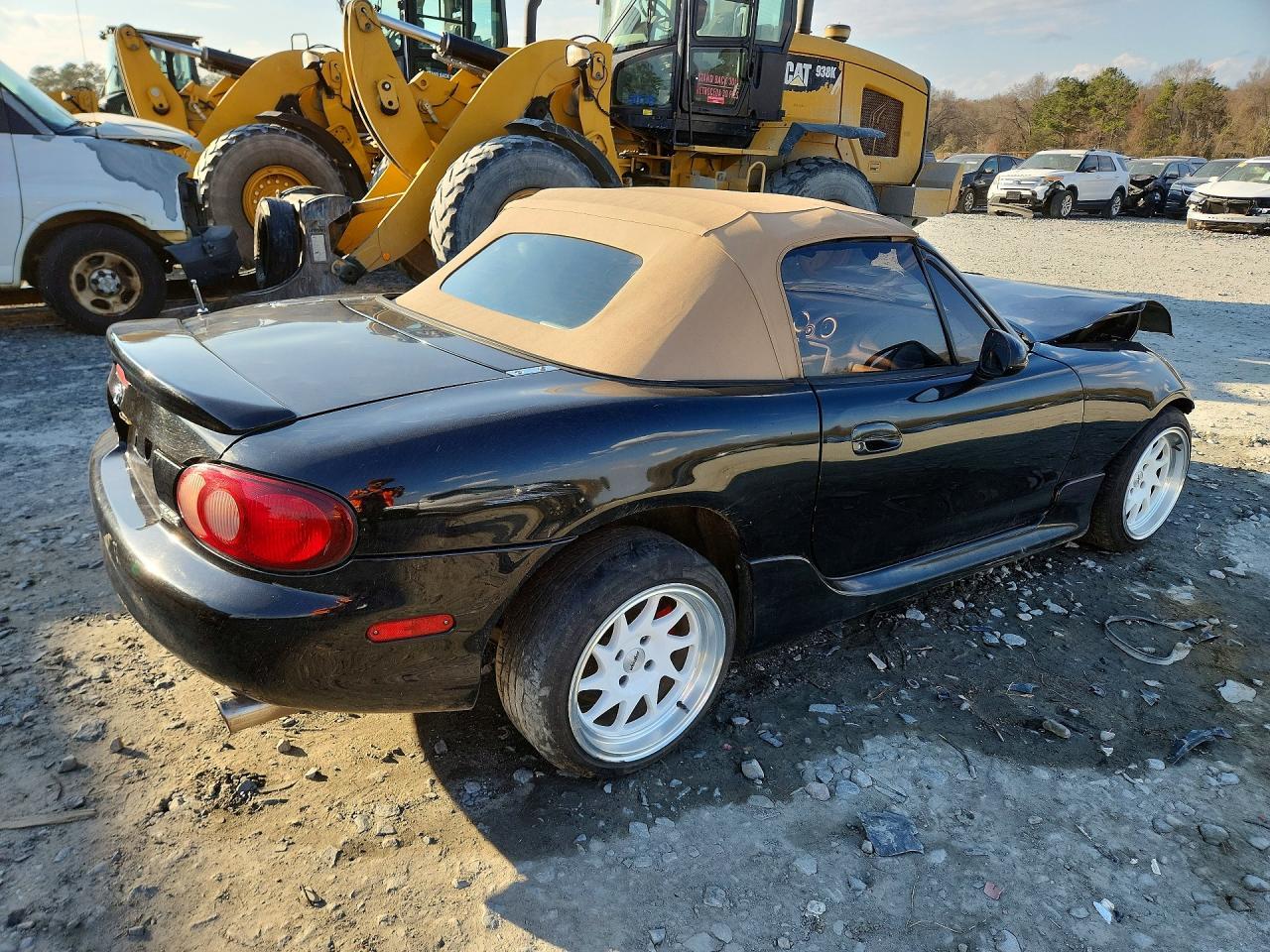 2003 MAZDA MX-5 Miata