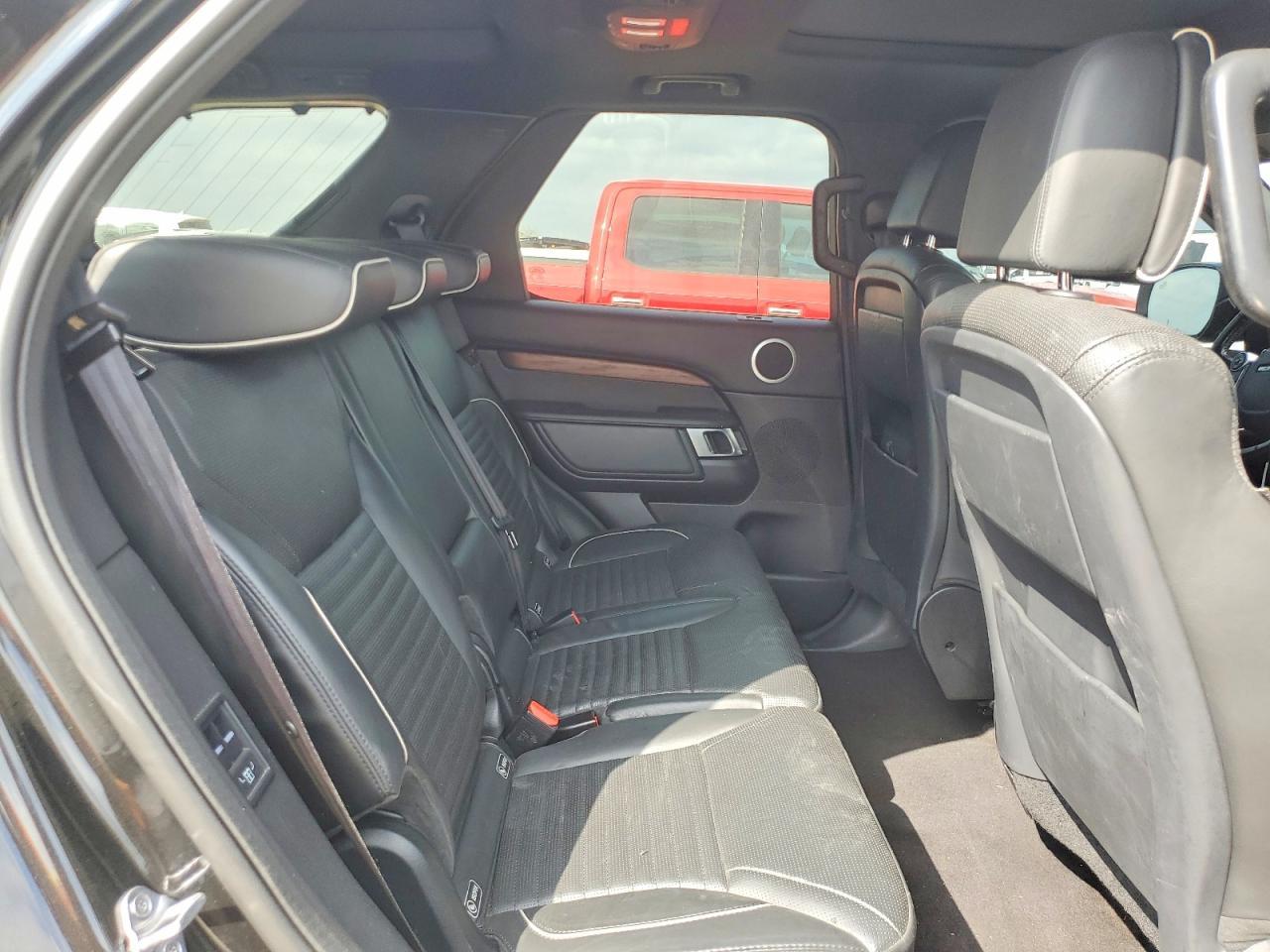 2017 LAND ROVER Discovery