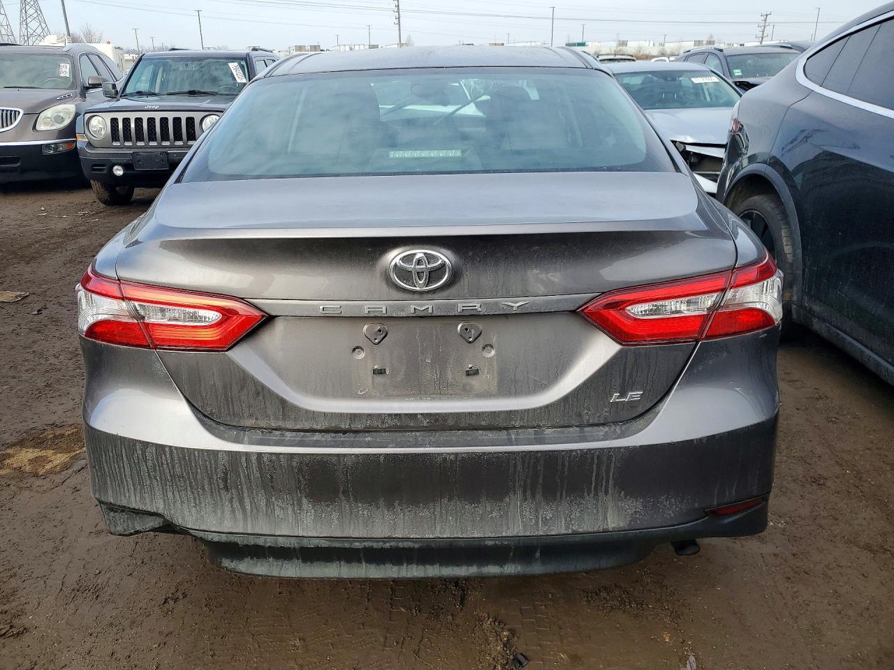2018 TOYOTA CAMRY