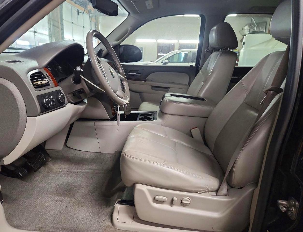 2011 CHEVROLET Tahoe