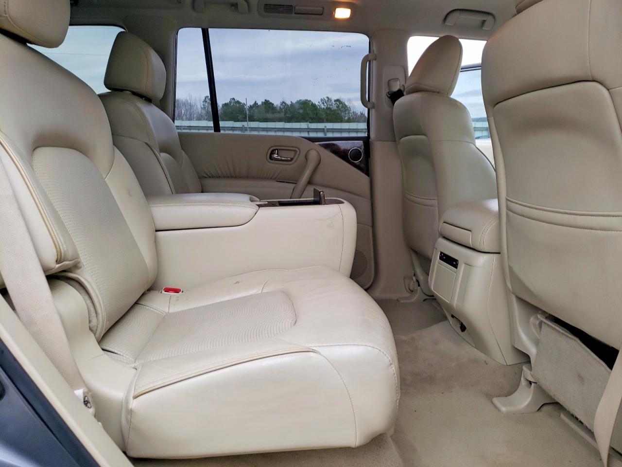 2016 INFINITI QX80
