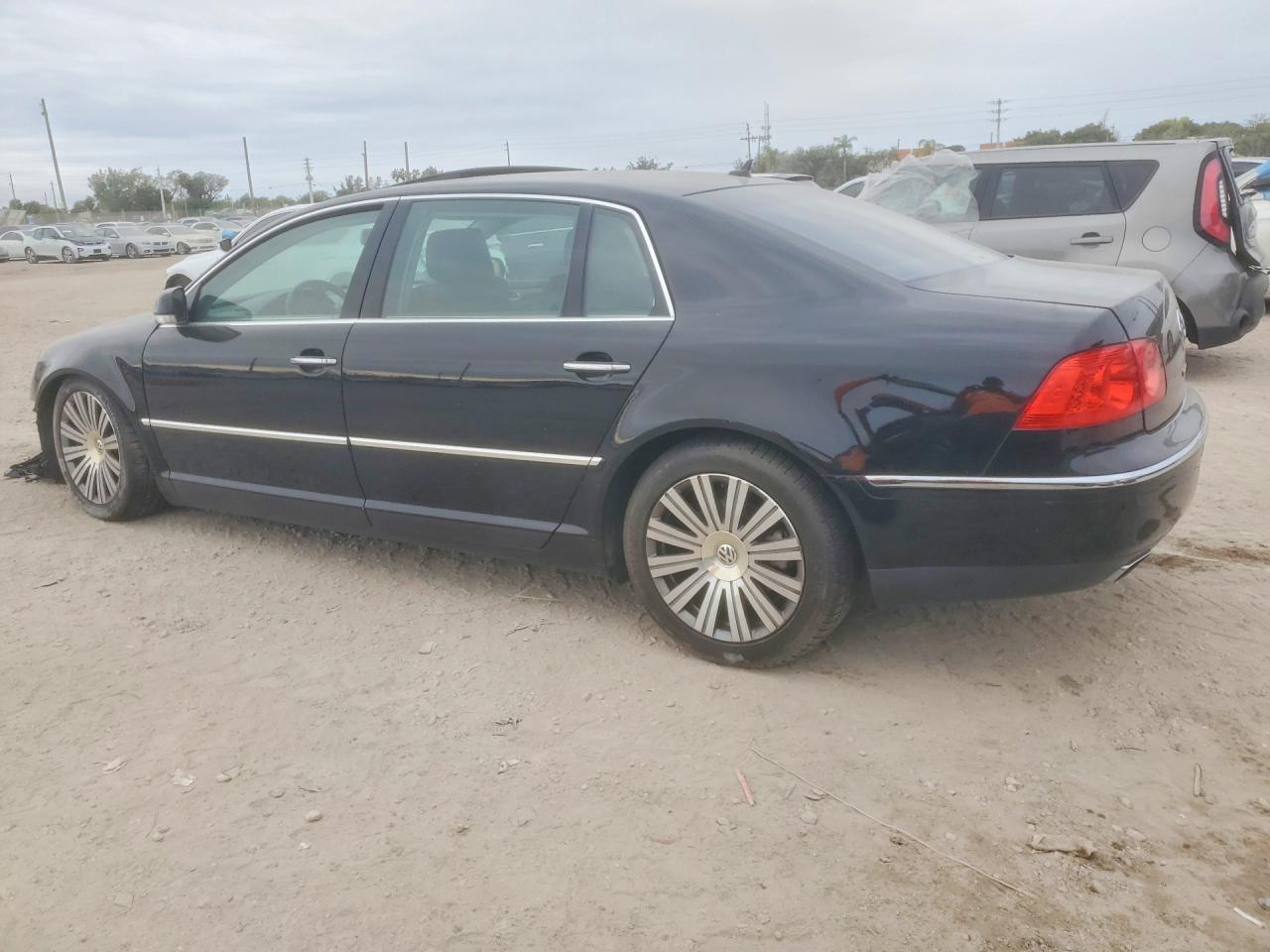 2005 VOLKSWAGEN Phaeton