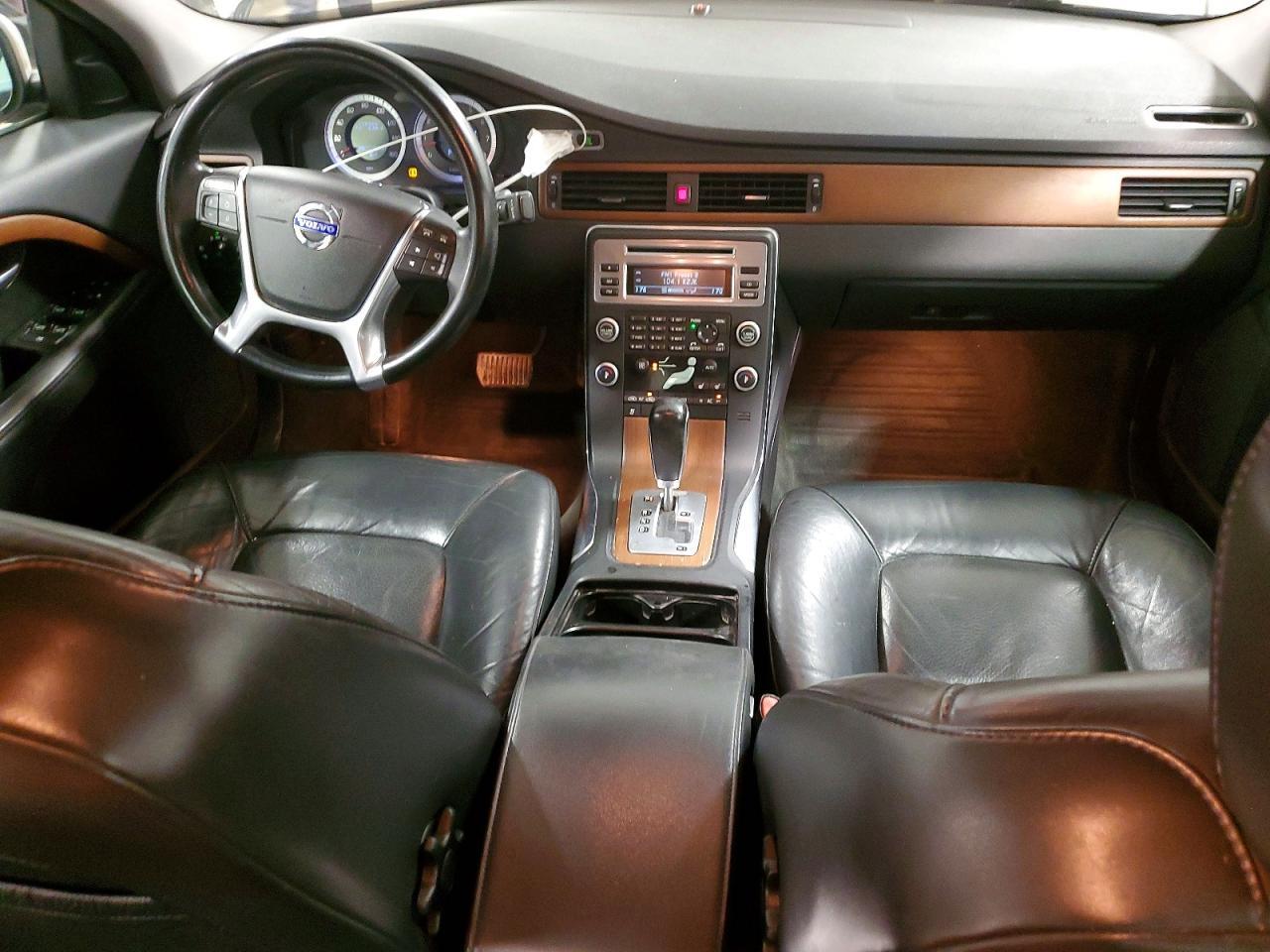 2010 VOLVO S80