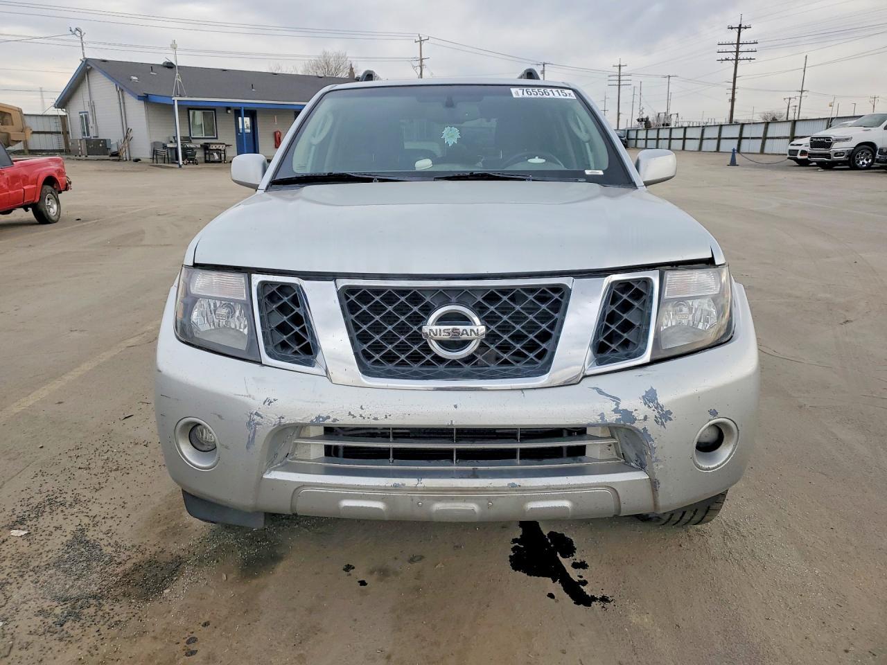 2011 NISSAN PATHFINDER