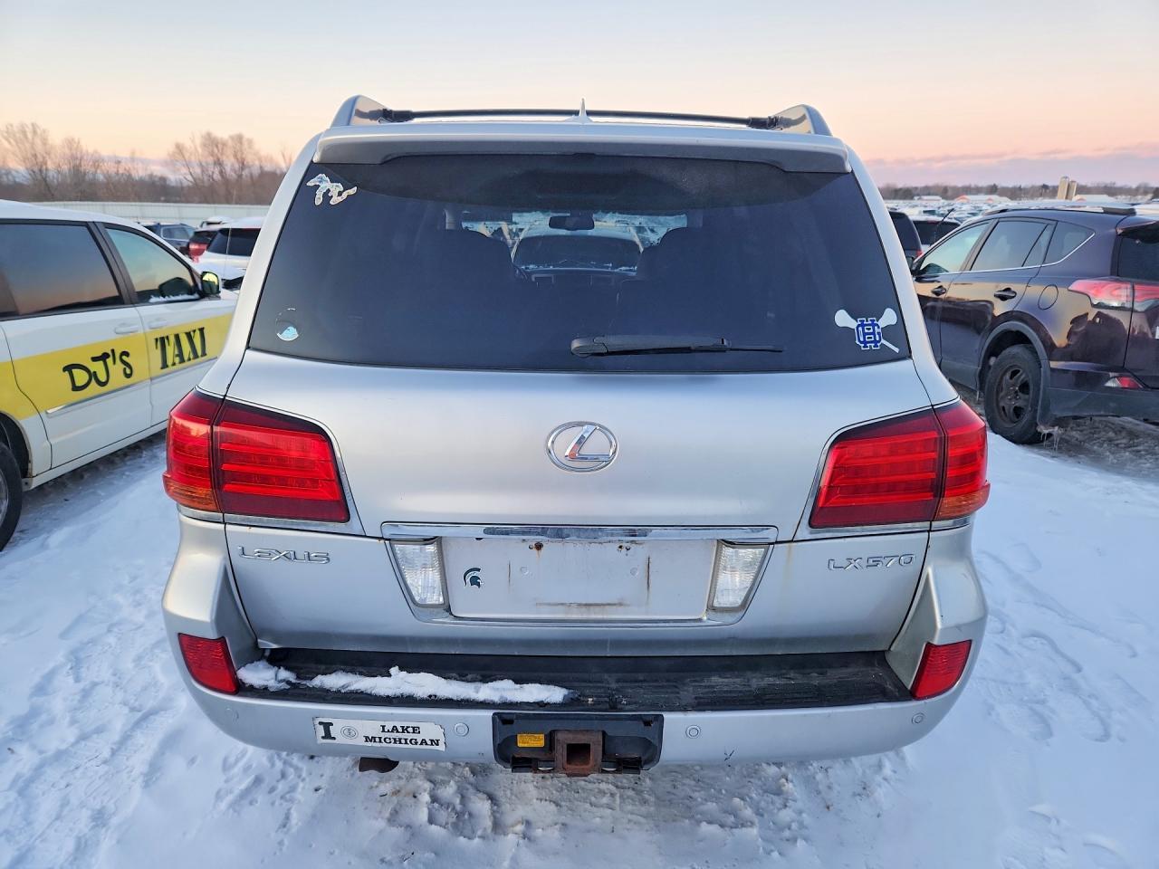 2010 LEXUS LX 570