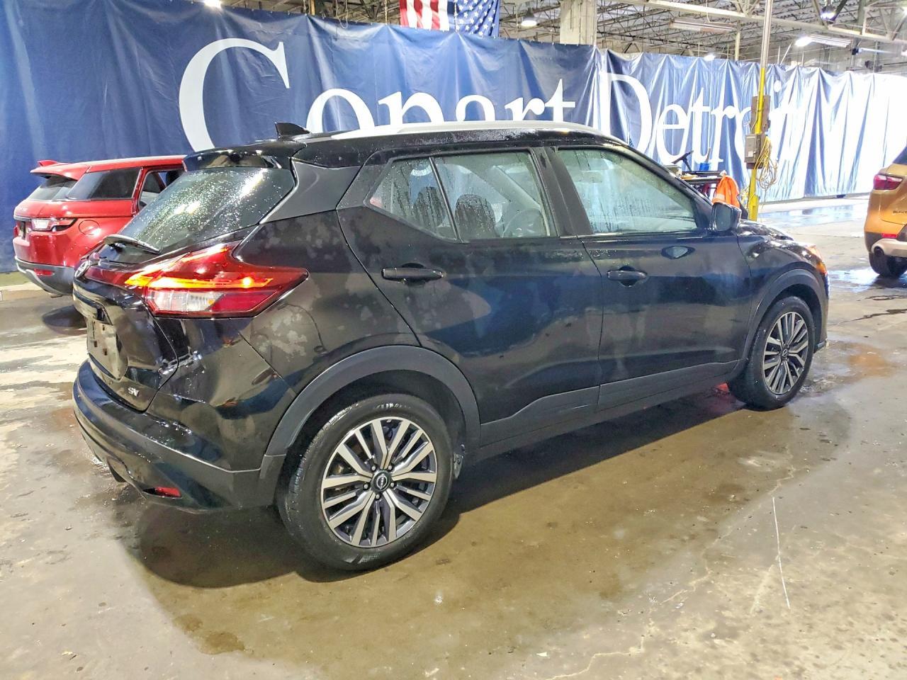 2023 NISSAN KICKS