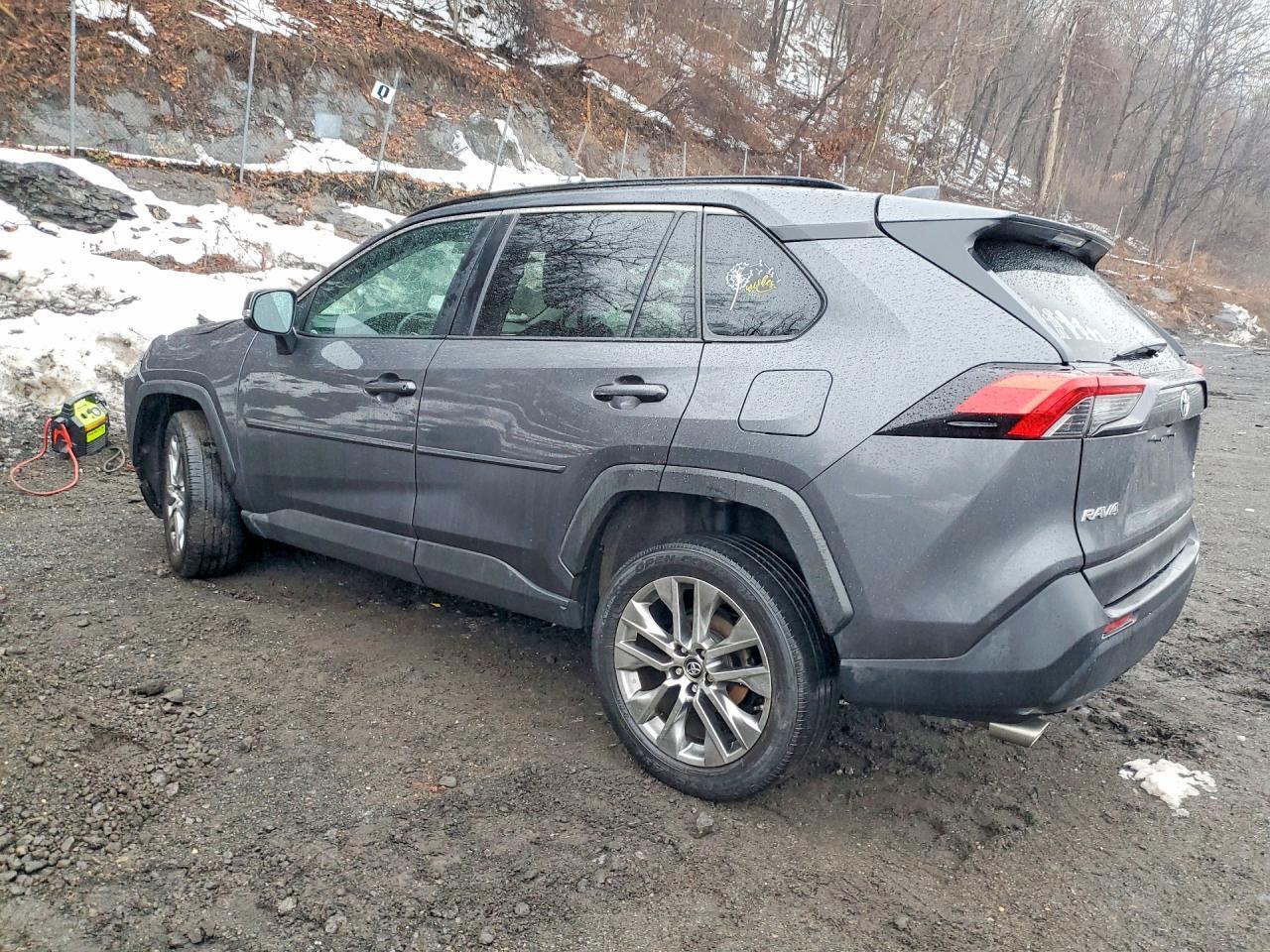 2019 TOYOTA RAV4