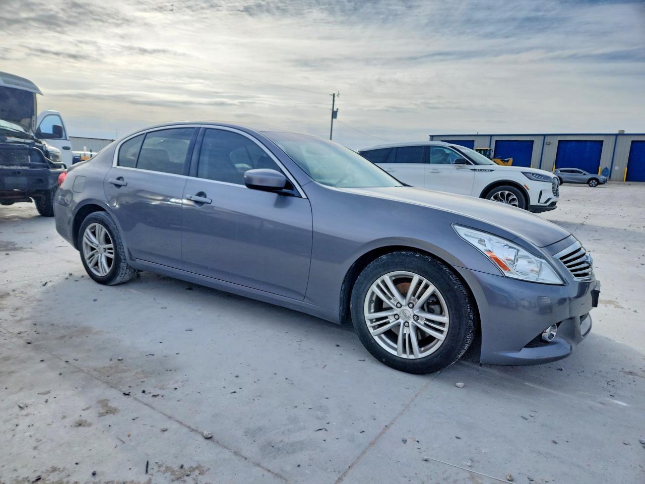 2012 INFINITI G25