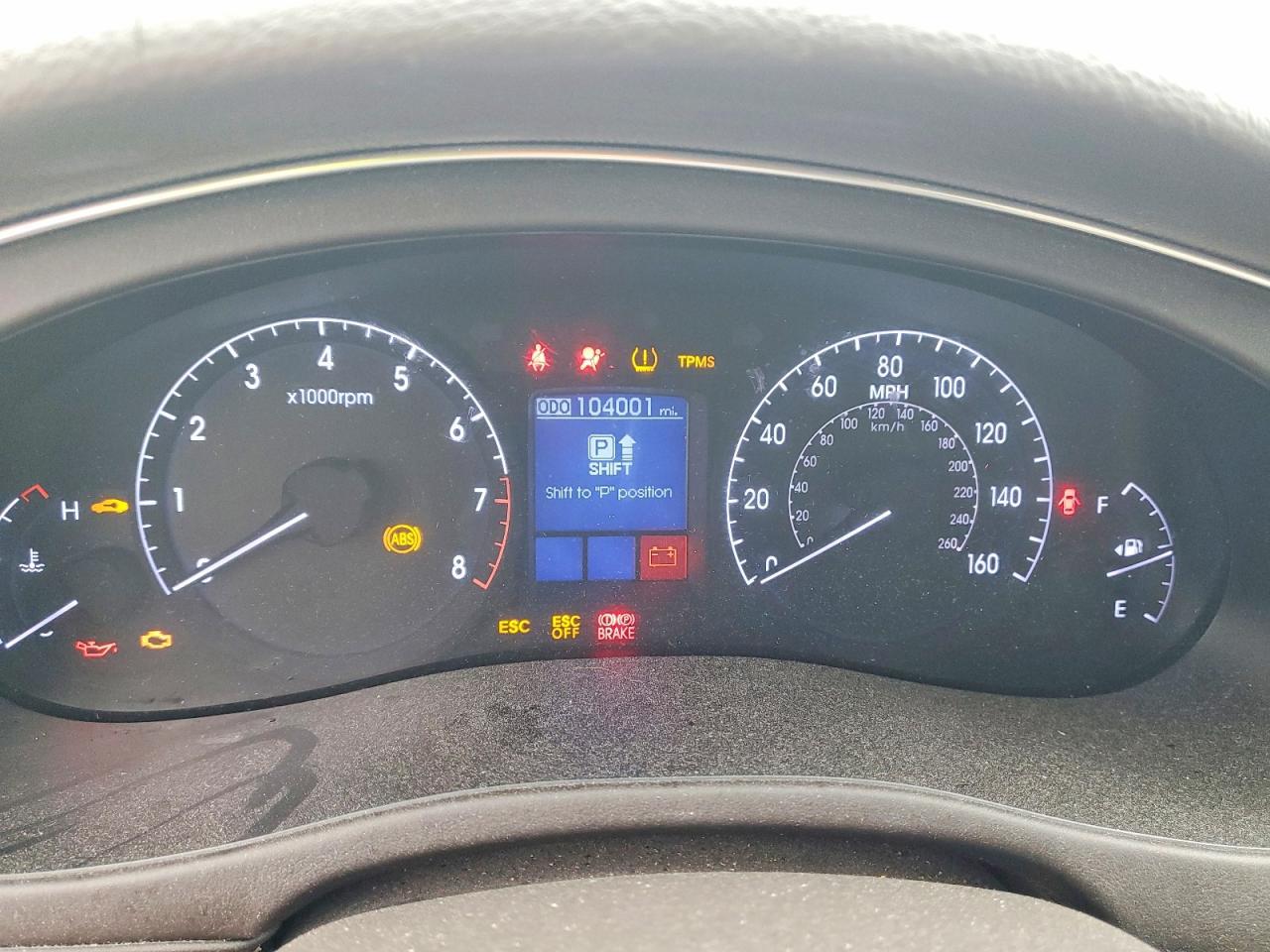 2013 HYUNDAI GENESIS