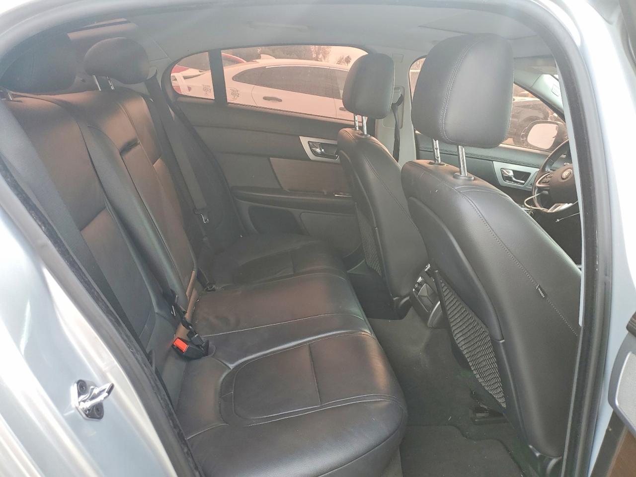 2014 JAGUAR XF