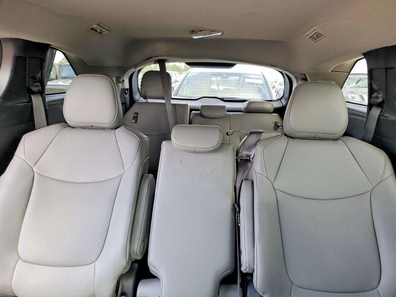 2025 TOYOTA SIENNA