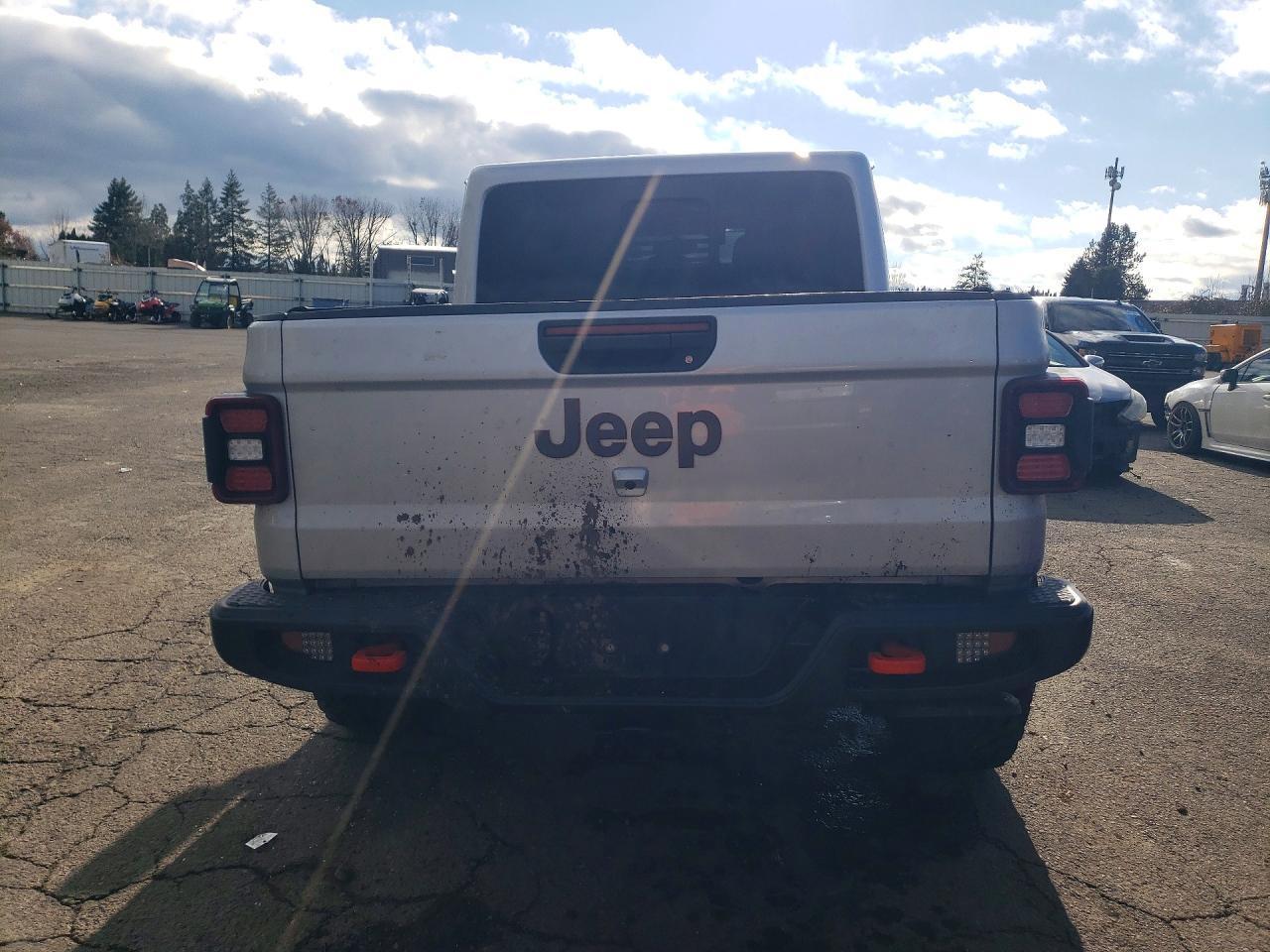 2022 JEEP Gladiator