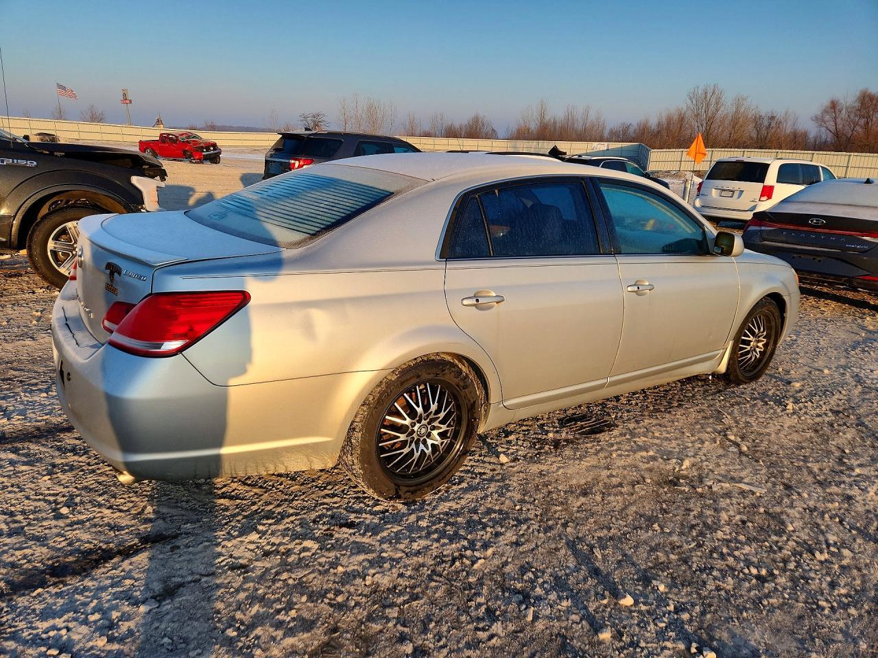2006 TOYOTA Avalon