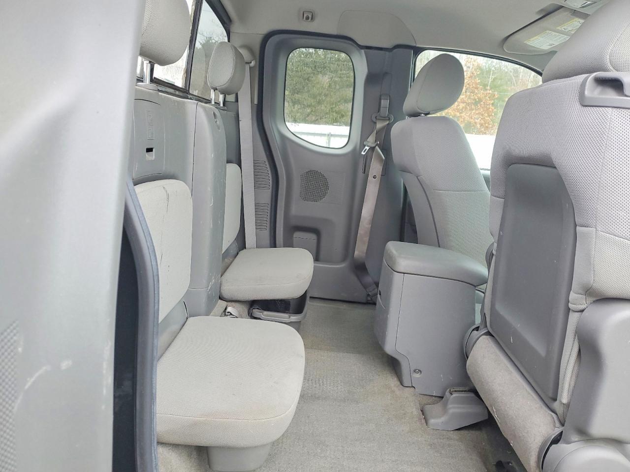 2009 NISSAN Frontier