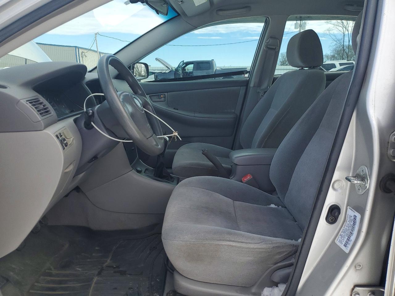 2004 TOYOTA COROLLA