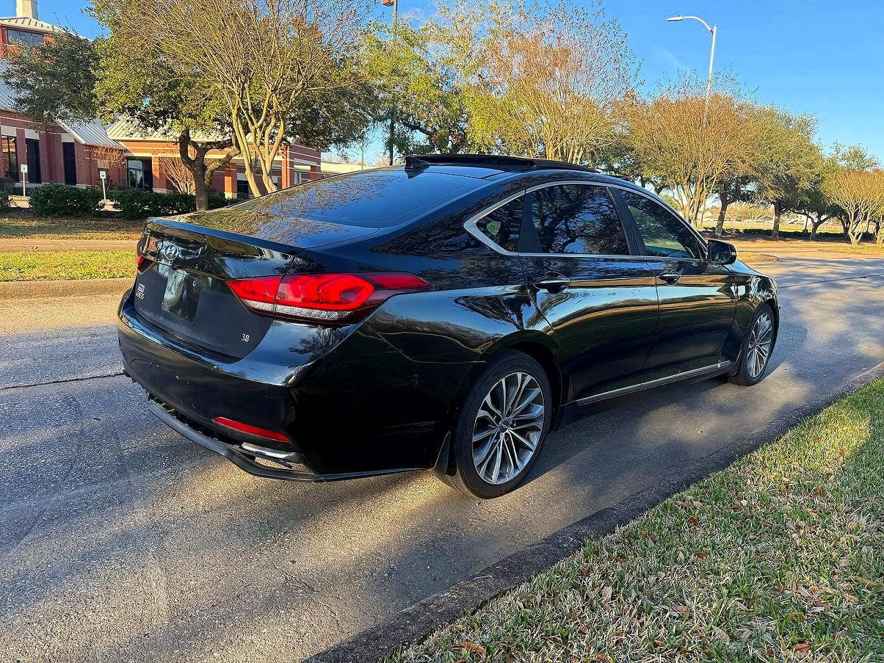 2016 HYUNDAI GENESIS