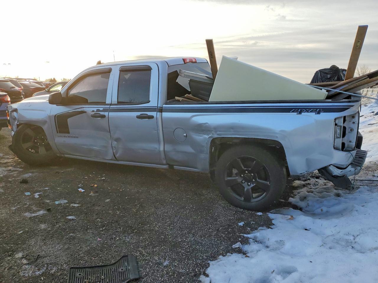 2018 CHEVROLET Silverado