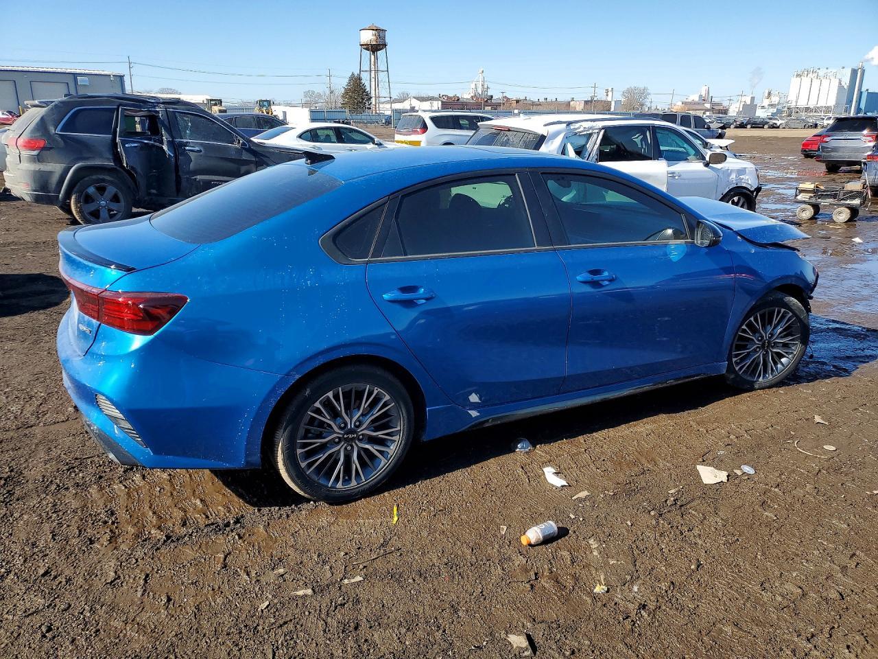 2023 KIA FORTE