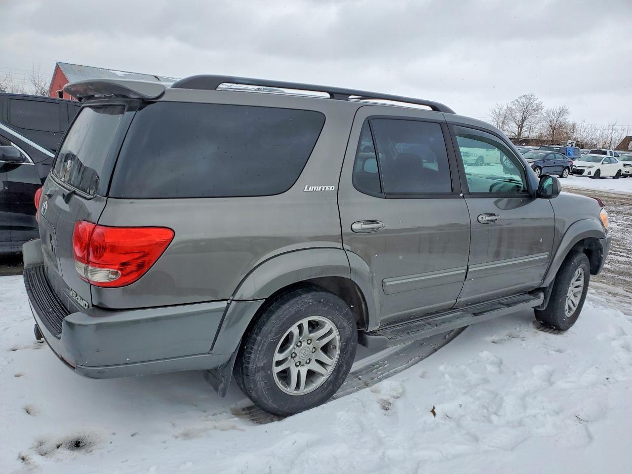 2005 TOYOTA Sequoia