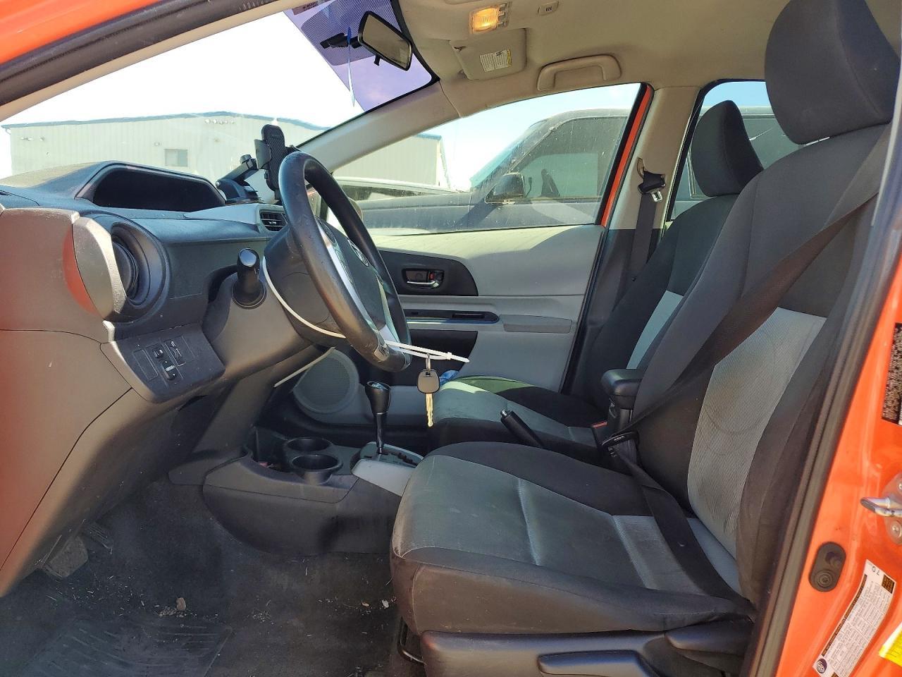 2012 TOYOTA Prius c