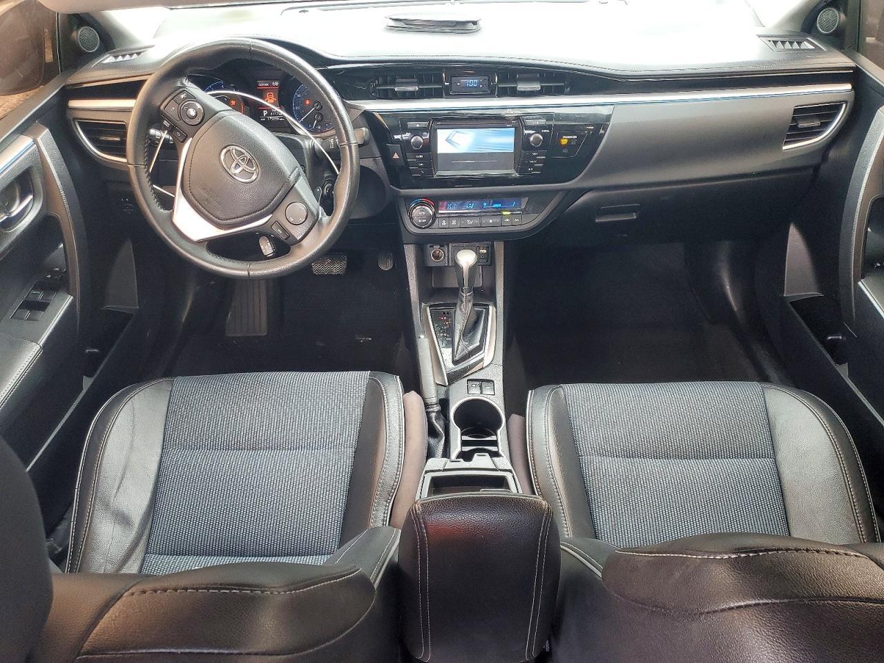 2015 TOYOTA COROLLA